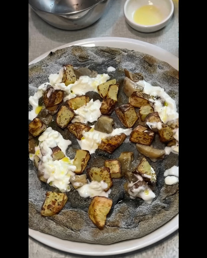 Pizza Low Carb al Carbone Vegetale con porcini, patate e tartufo